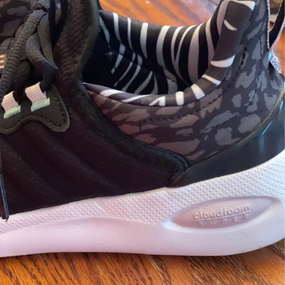 Adidas PureComfort Sneakers Women  Size 7 - Picture 2 of 6